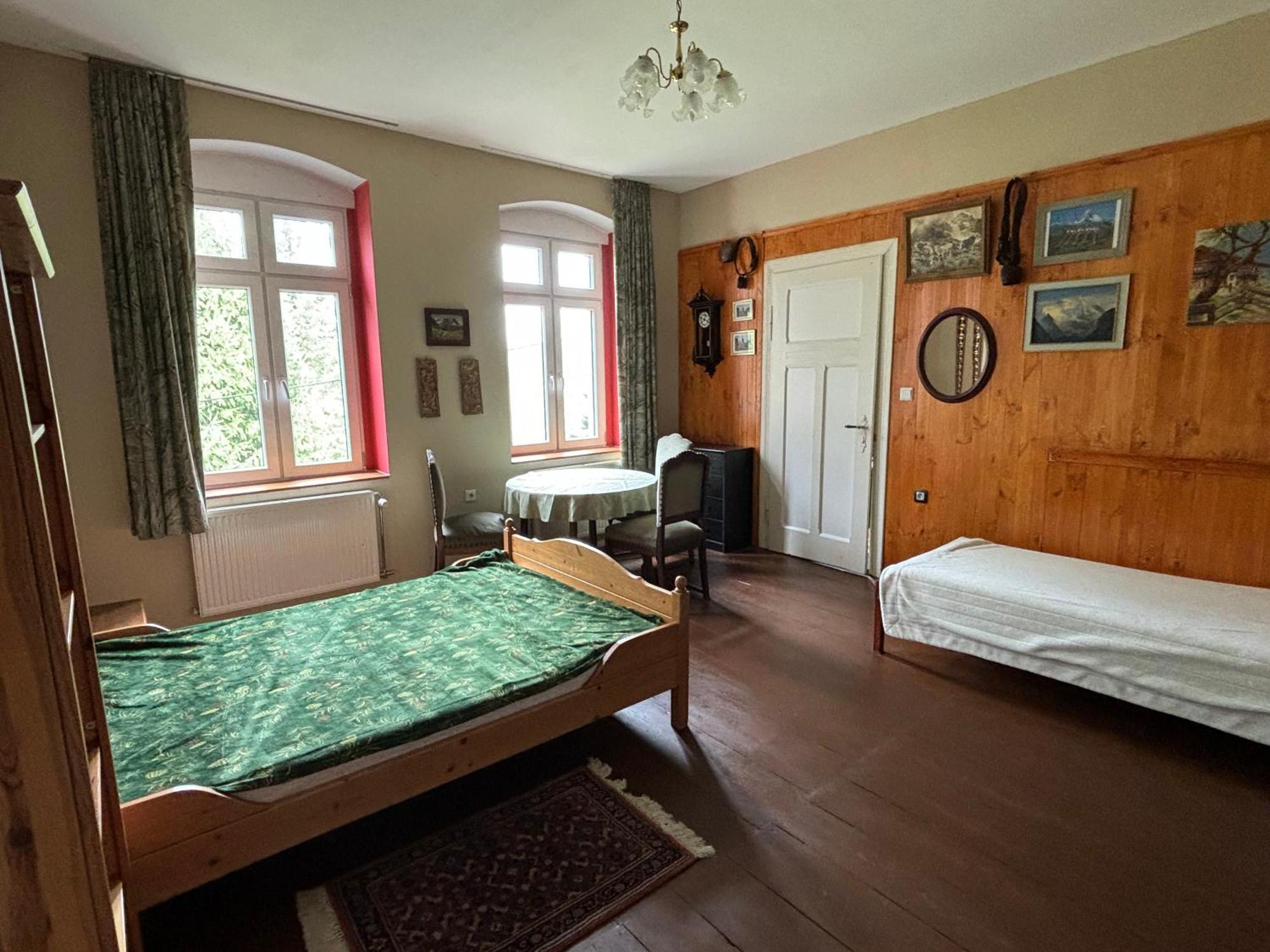 Appartamento Dom Pod Orlimi Skalami - Blisko Zamku Czocha Leśna Esterno foto