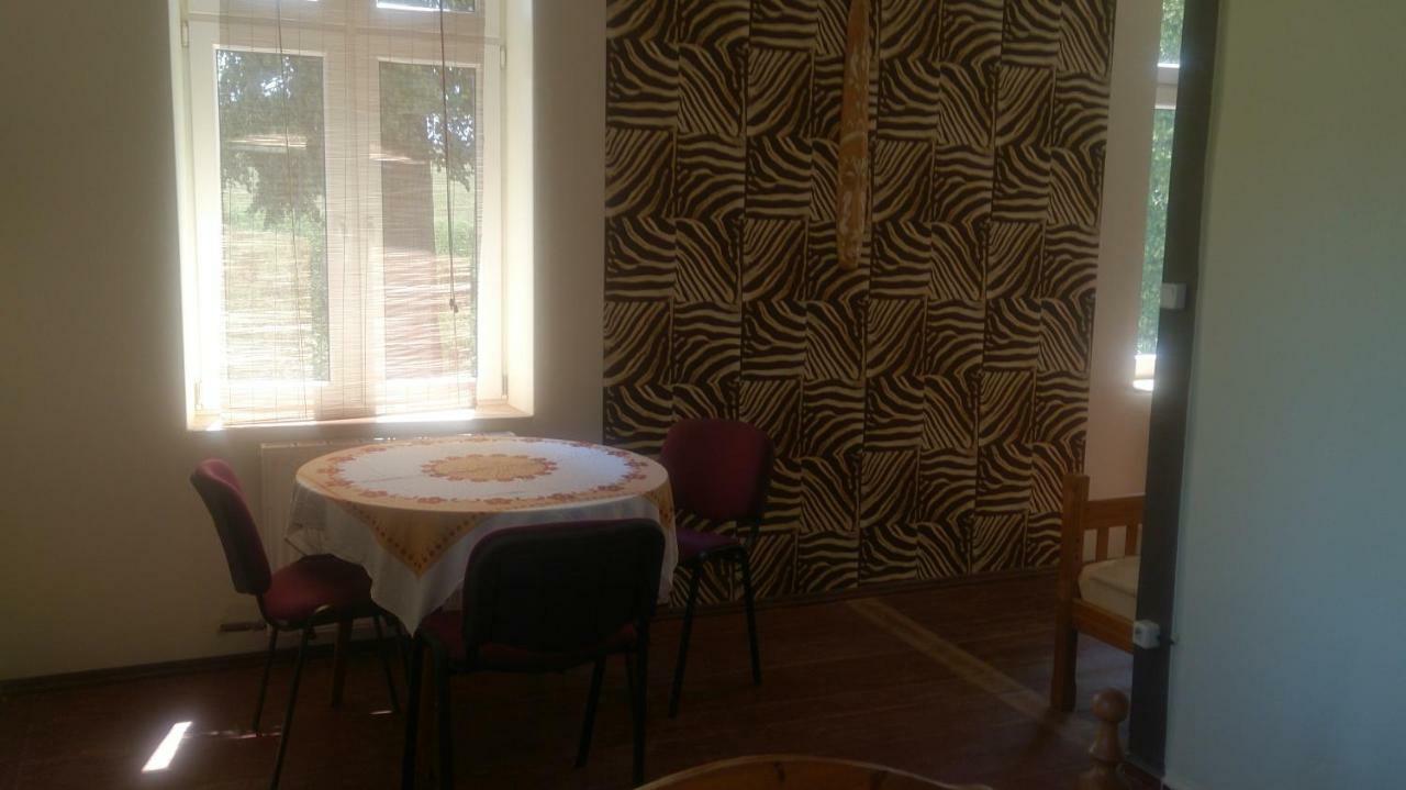 Appartamento Dom Pod Orlimi Skalami - Blisko Zamku Czocha Leśna Esterno foto